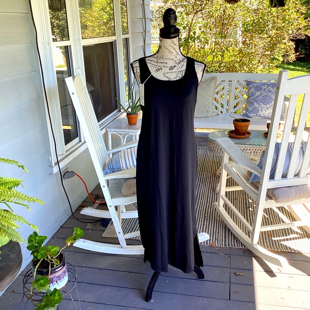 Elegant Black Maxi Dress